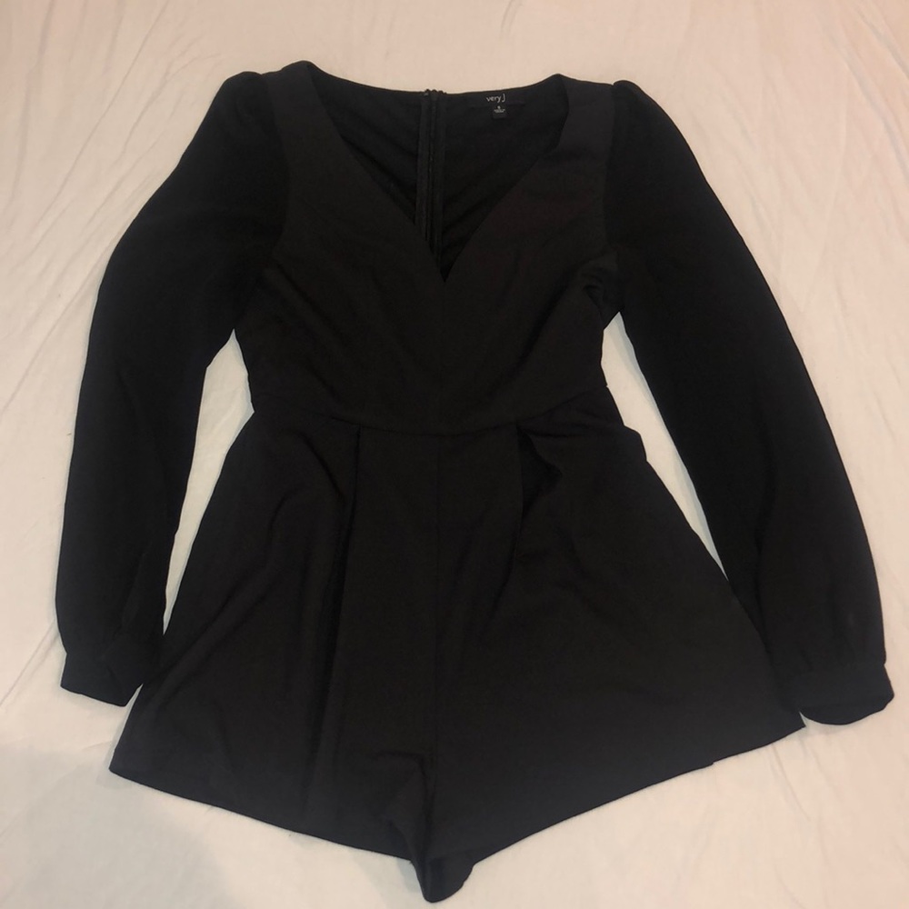 Black romper size small